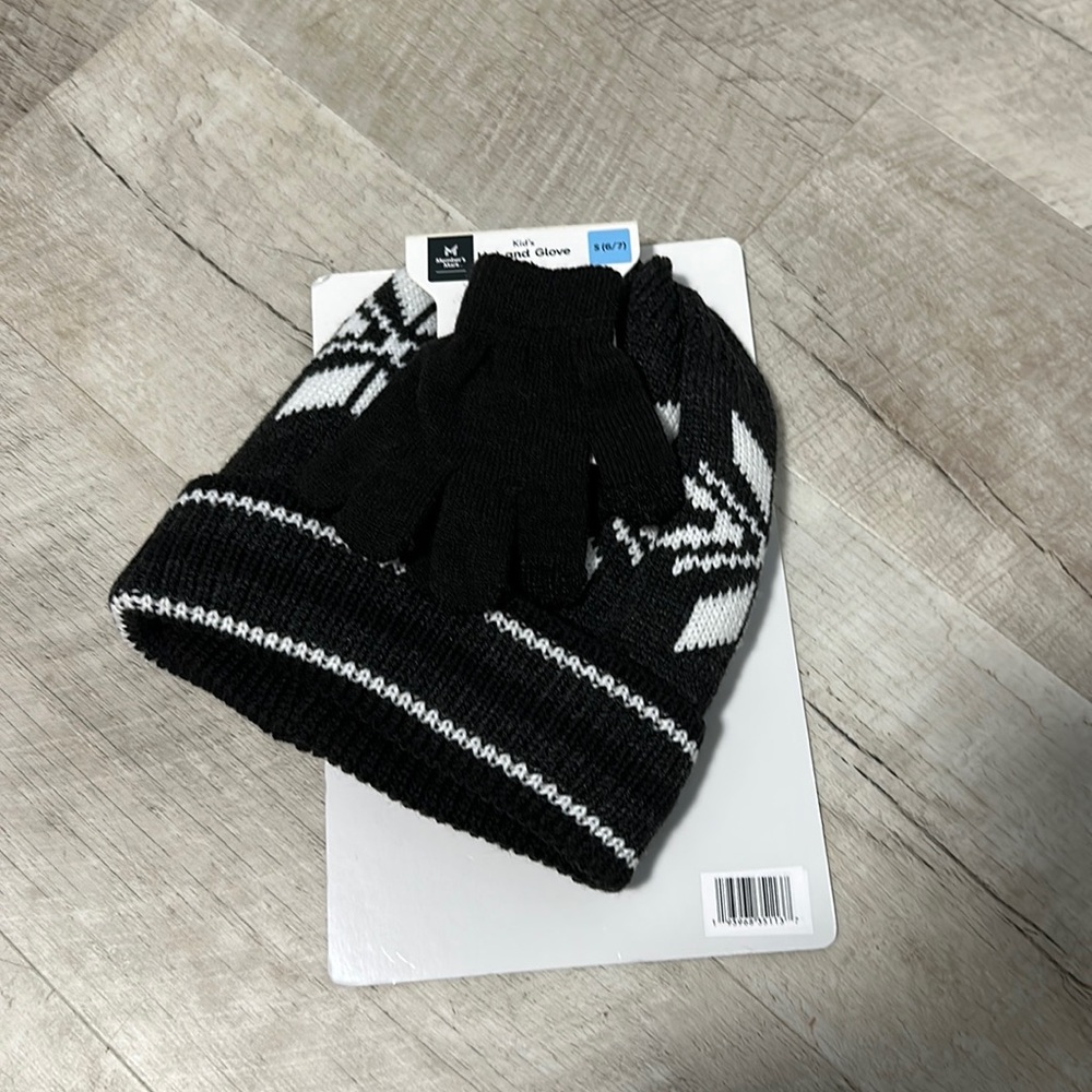 NWT • member’s mark • kid’s hat & glove set